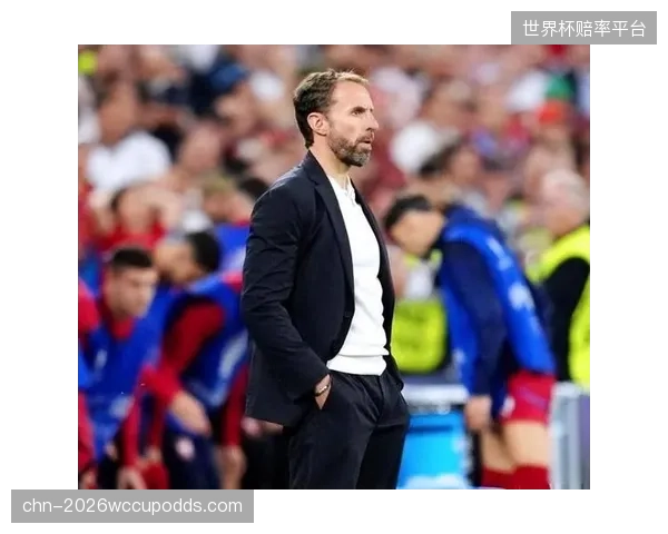 索斯盖特需解决福登在国家队无法复制俱乐部表现的问题，以激活凯恩。